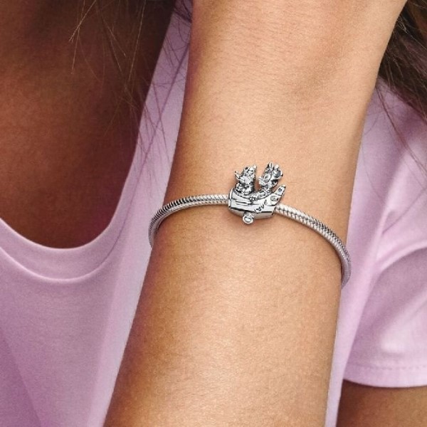 Disney Mikki Hiiri  Minni Hiiri Lentokone Hurmaa Pandora Suomi