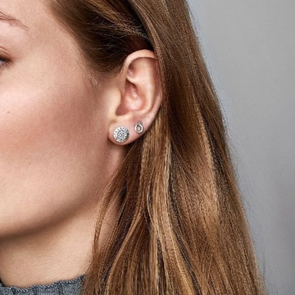 Kimalteleva Logo Korvakorut Pandora Suomi