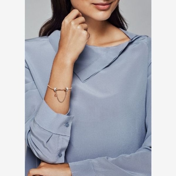 Roikkuu Kruunu O Turvaketju Hurmaa Pandora Suomi