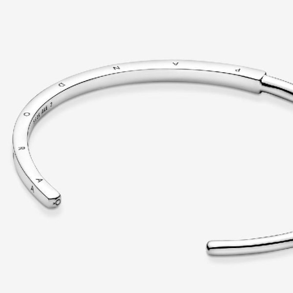 Signature Pandora Suomi I-d Bangle