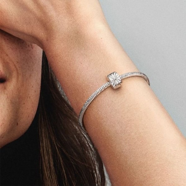 Sparkling Sunburst Clip Hurmaa Pandora Suomi